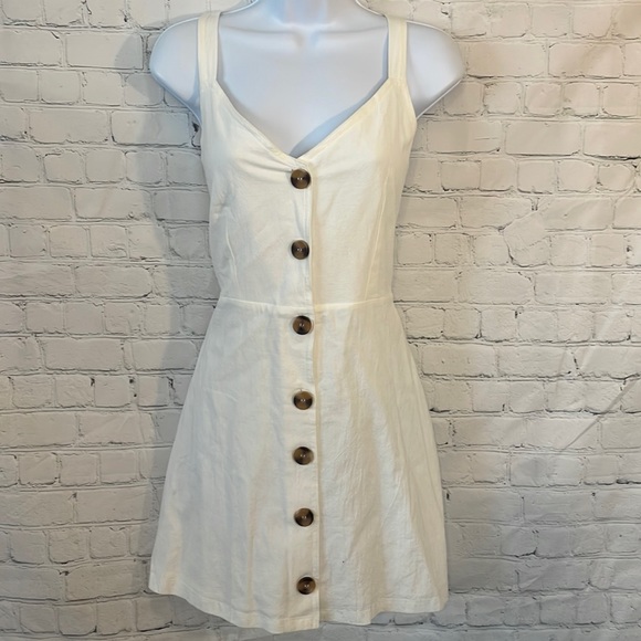 PacSun Dresses & Skirts - Pacsun Me to We white cream mini dress with large buttons